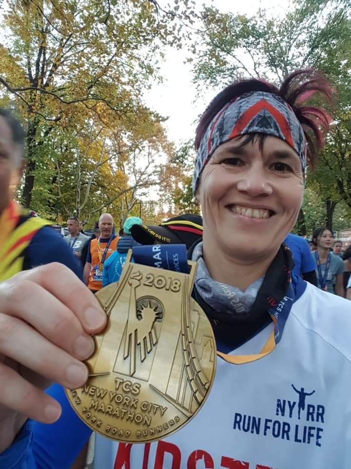 im Ziel des NYC Marathon